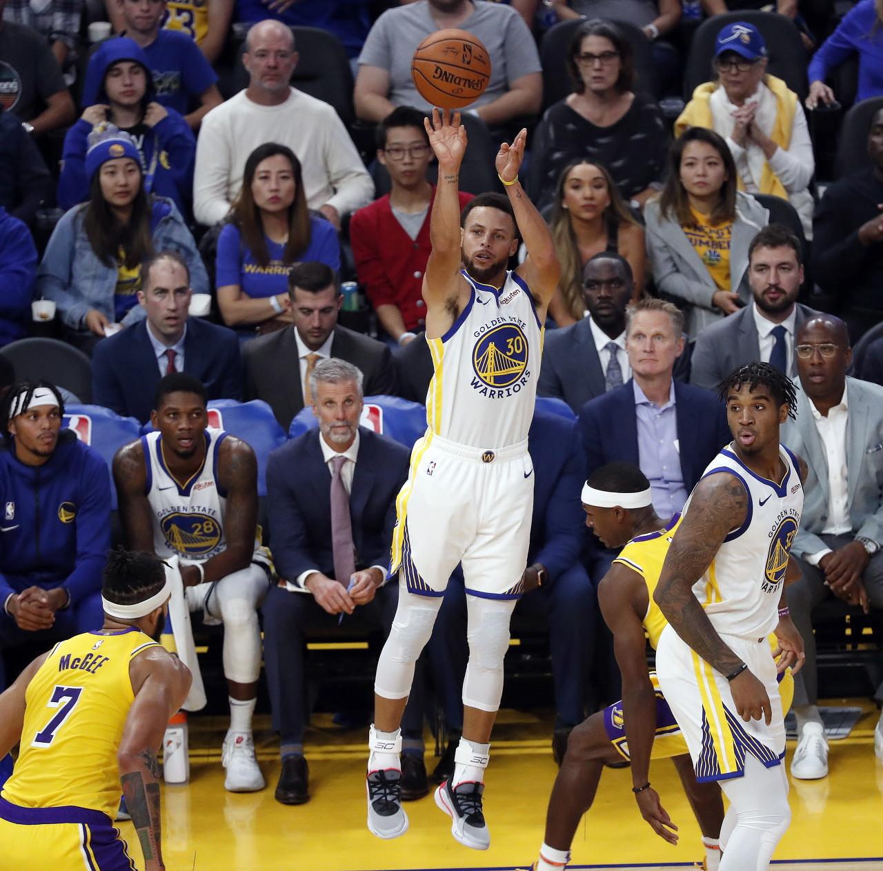 湖人取胜,实现主场连胜(湖人取胜,实现主场连胜吗) 湖人取胜,实现主场连胜(湖人取胜,实现主场连胜吗)