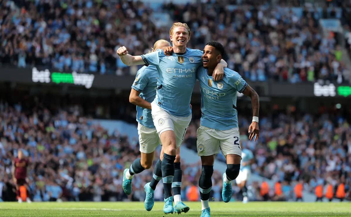 曼城惨遭绝杀,客场遭受失利之痛(曼城对战) 曼城惨遭绝杀,客场遭受失利之痛(曼城对战)