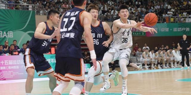 爱游戏app-包含在辽宁队赛场上演CBA季后赛，弹幕刷屏，引发弹幕炸裂的词条