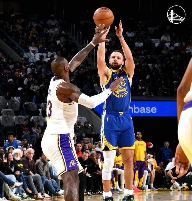 爱游戏体育官网-马刺客场力克强敌，取得制胜