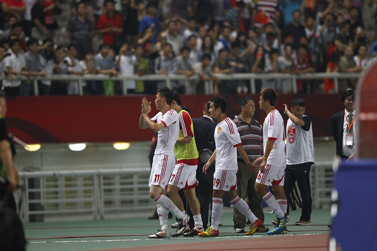 爱游戏官方登录入口-北京首钢与山东男篮上演对决