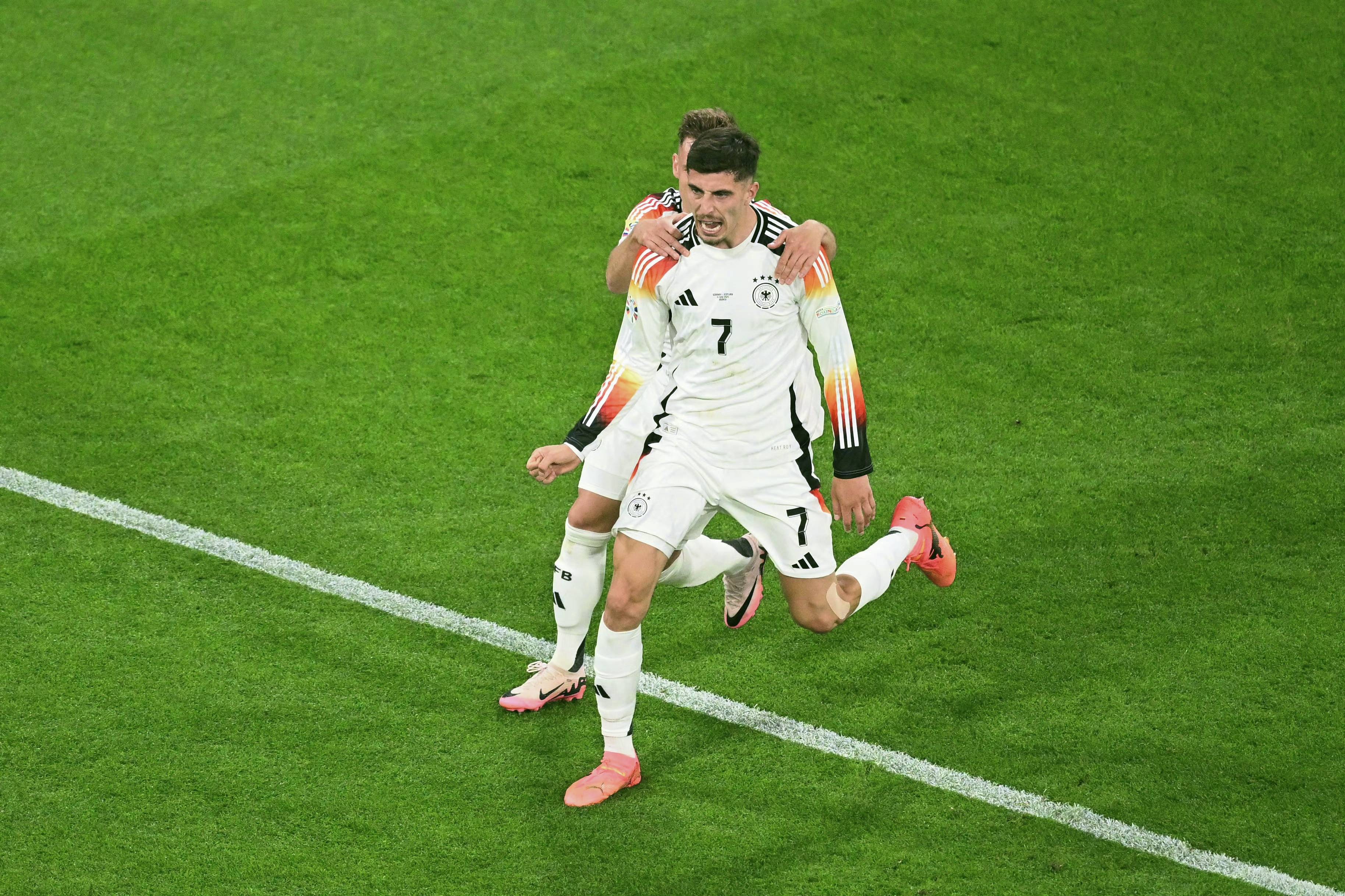 爱游戏官网-欧预赛比赛中，苏格兰队取得胜利