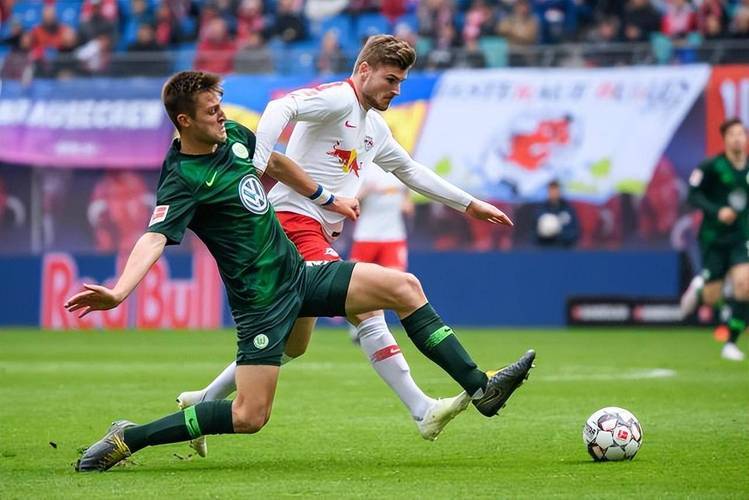 爱游戏app下载-沃尔夫斯堡客场抢分，战绩延续上升势头的简单介绍