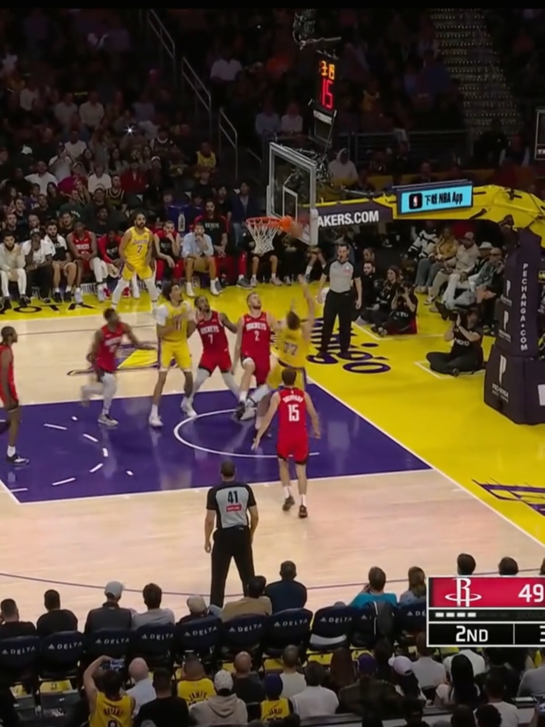 关于心跳加速的篮球赛事,全情投入的表现令人惊叹的信息 关于心跳加速的篮球赛事,全情投入的表现令人惊叹的信息