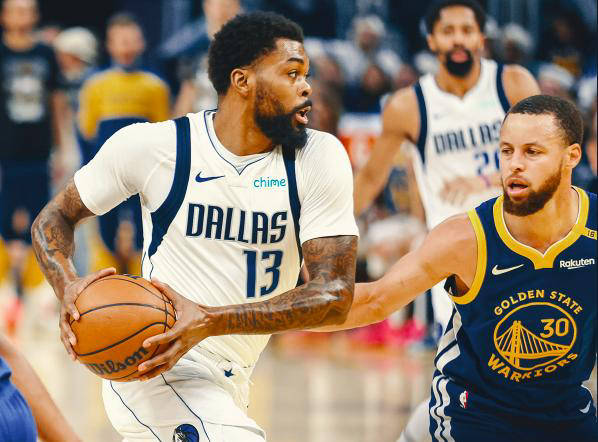 爱游戏在线-包含勇士队外线得分火热，连胜势头不减的词条