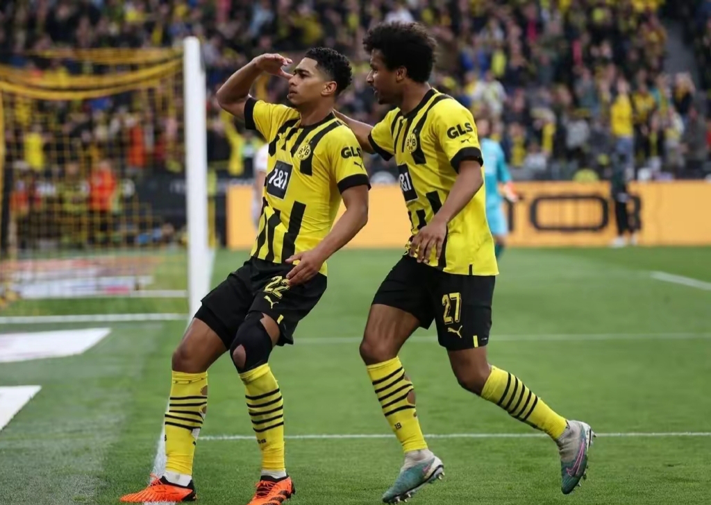 多特蒙德破门得分,带领球队取得关键胜利的简单介绍 多特蒙德破门得分,带领球队取得关键胜利的简单介绍