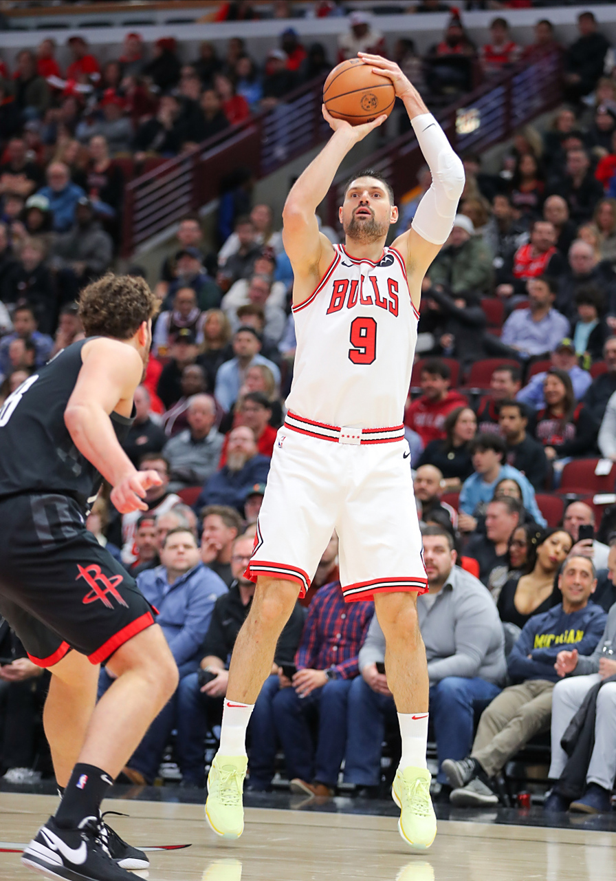 开拓者队主教练因健康原因缺席比赛 开拓者队主教练因健康原因缺席比赛