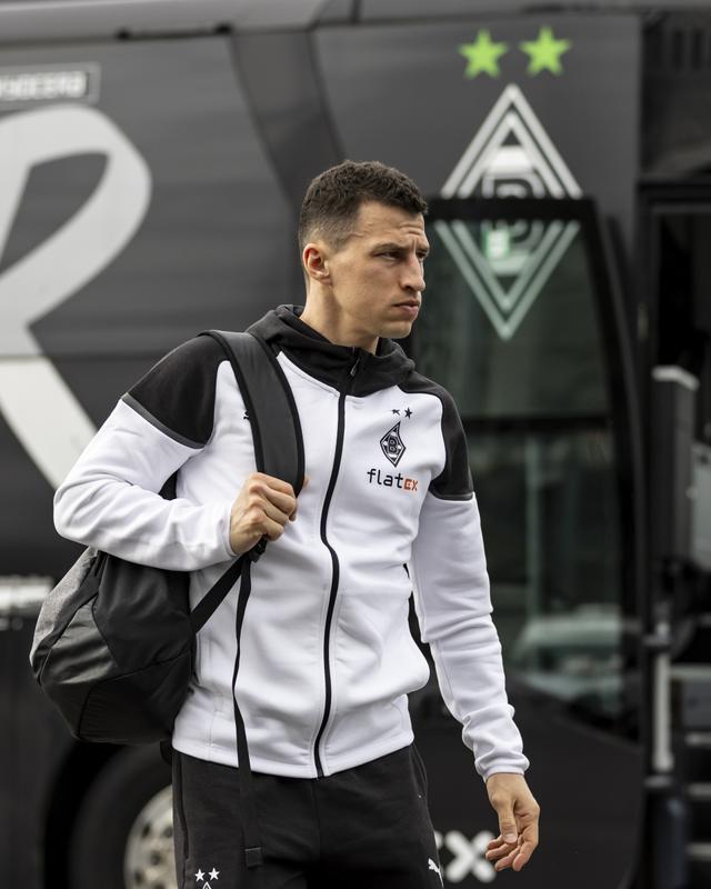 爱游戏亚洲官网-包含RB莱比锡连续客场胜利，稳步增加积分的词条