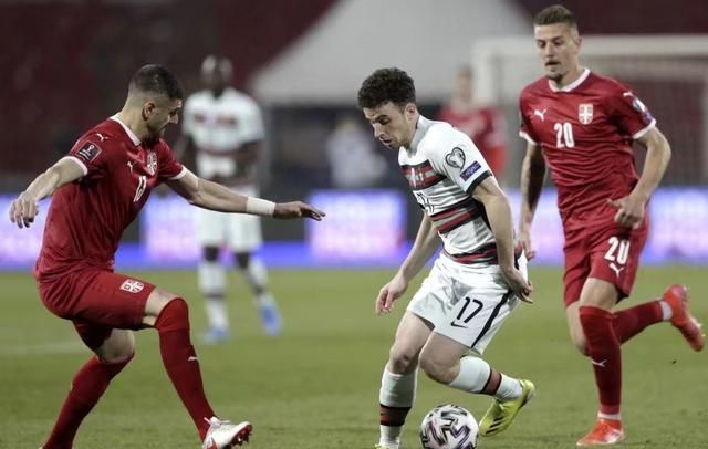 包含阿塞拜疆队大胜对手,向胜利勇进的词条 包含阿塞拜疆队大胜对手,向胜利勇进的词条