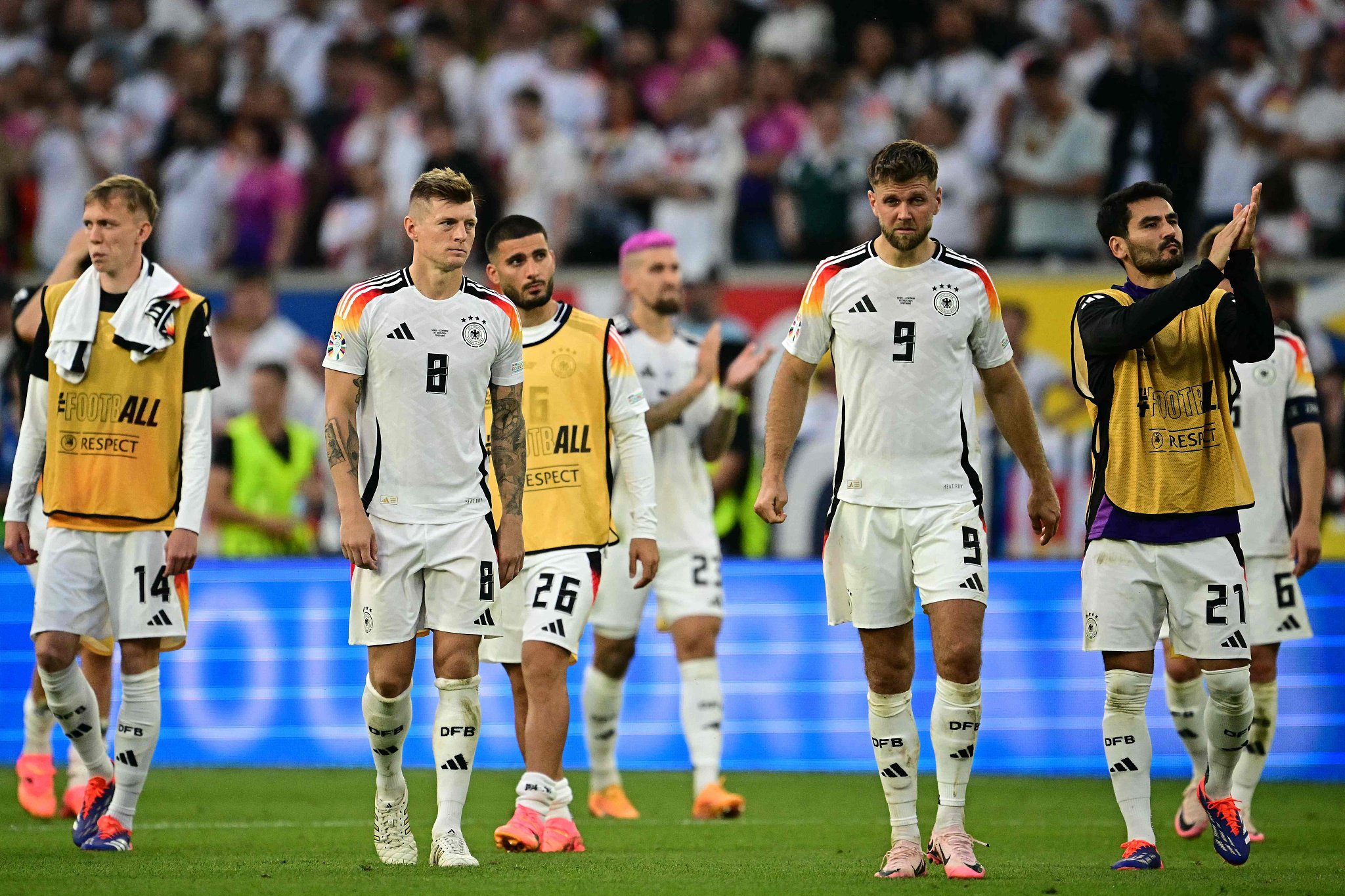 德国足球队在欧洲联赛中的表现备受关注 德国足球队在欧洲联赛中的表现备受关注