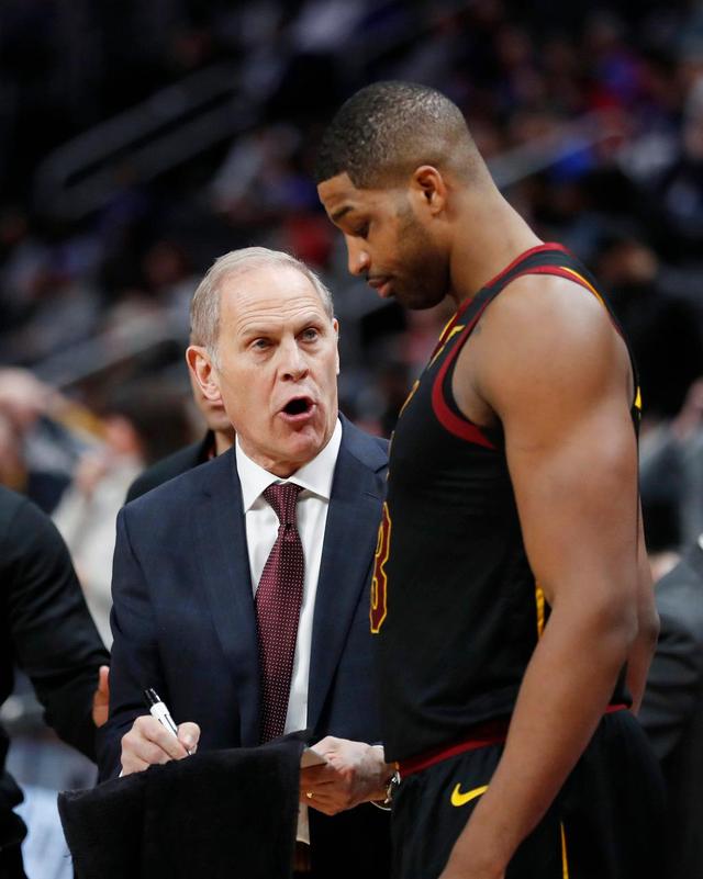 爱游戏网页版入口-关于骑士球员私下交流战术，为下一场比赛做准备的信息