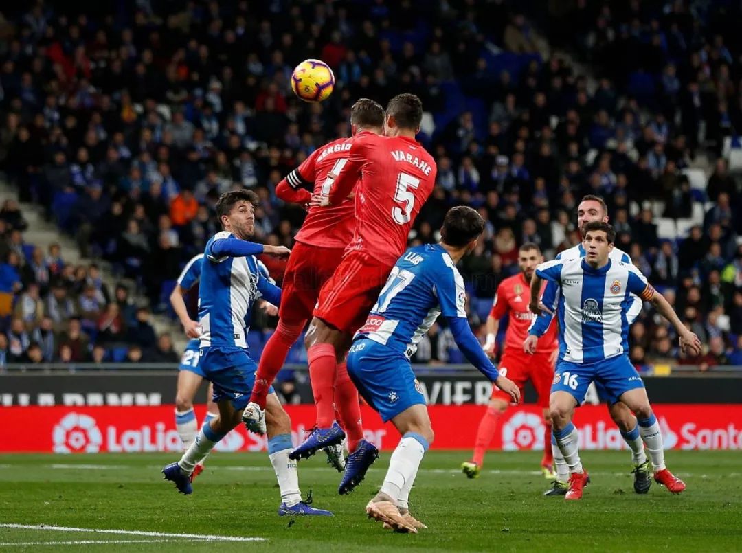 爱游戏官网-皇家马德里主场大胜，本泽马梅开二度的简单介绍