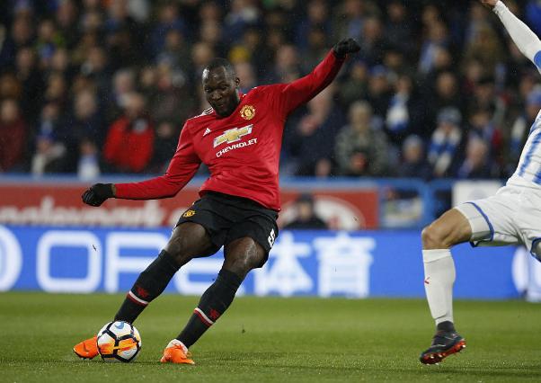 关于曼联主场击败里昂,卢卡库梅开二度独中两元取胜的信息 关于曼联主场击败里昂,卢卡库梅开二度独中两元取胜的信息