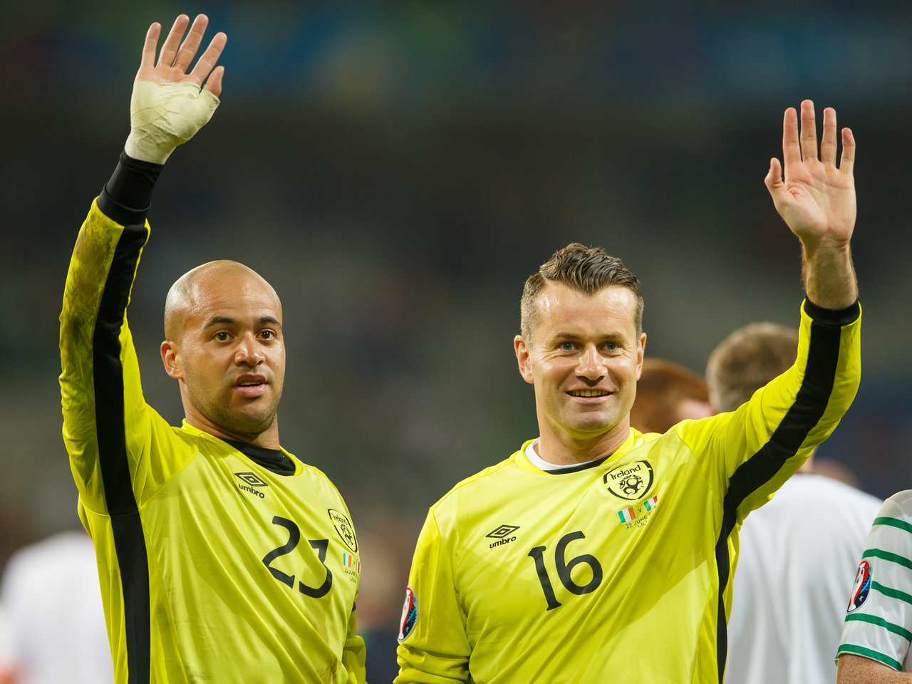 包含爱尔兰国家队惨遭绝杀，前景悬而未决一场生死战的词条