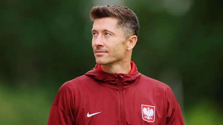 斯洛文尼亚队晋级不易，坚守胜利