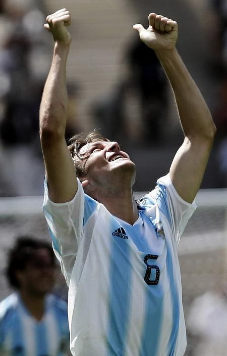 包含荷兰田径健将赢得冠军，闪耀奥运赛场的词条