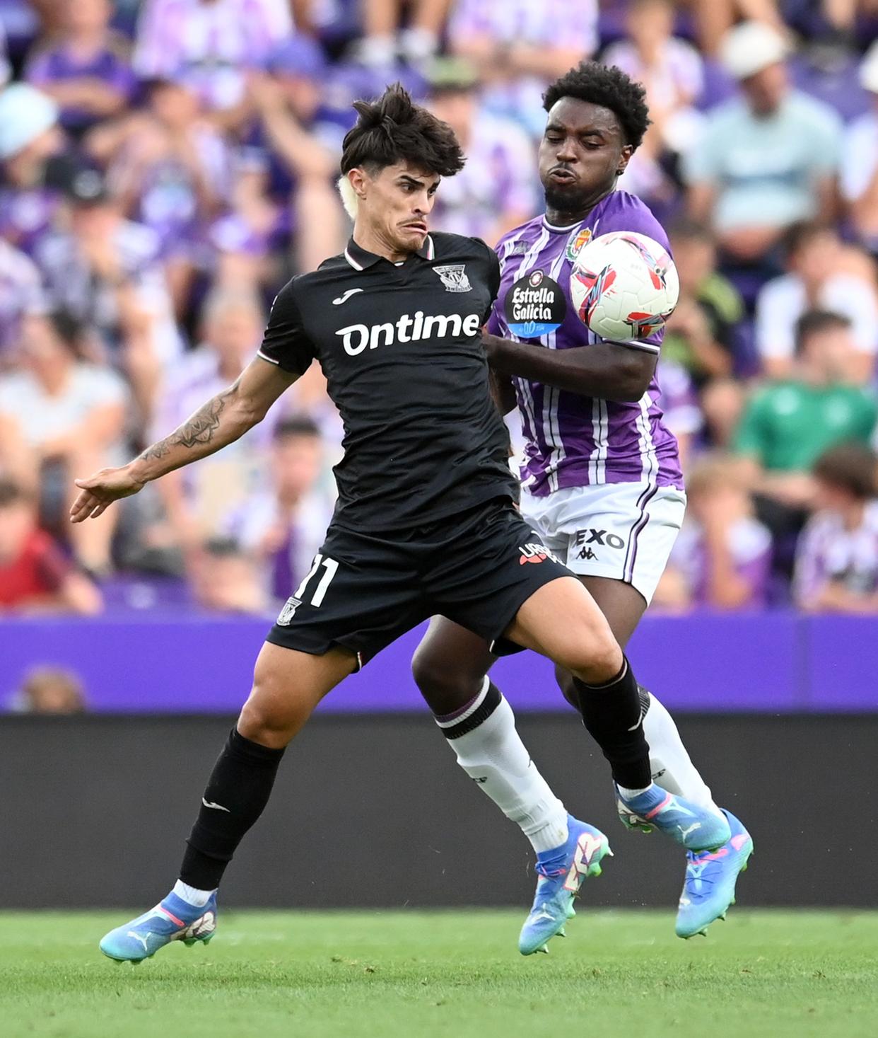 爱游戏体育网站-莱加内斯球员被红牌罚下，球队陷入人数劣势的简单介绍